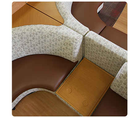 cs detail table seats 450x384